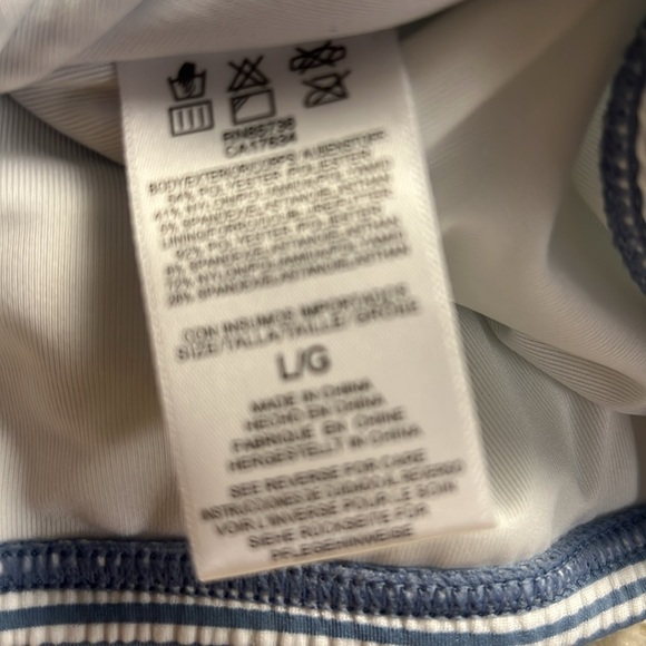 SOMA BLUE/WHITE SEERSUCKER HIGH WAIST SWIM BOTTOMS NWT SIZE LARGE - Picture 8 of 9